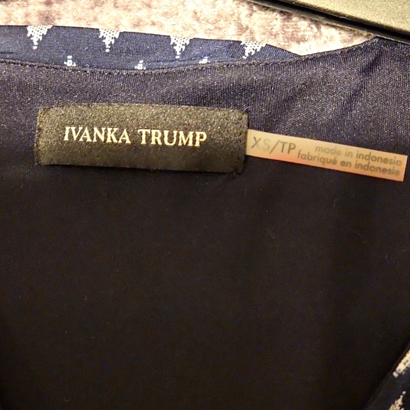 Ivanka Trump size XS midi length sleeveless dress - Picture 7 of 7